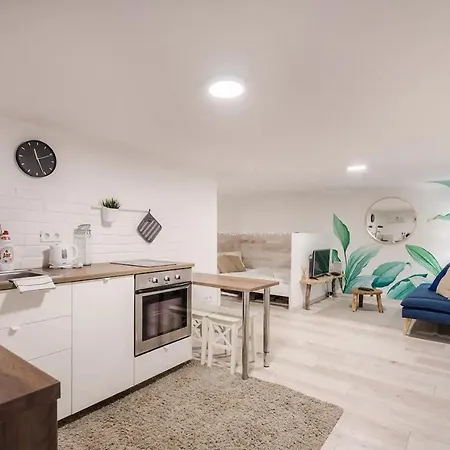 Apartment Cosy - Cheerful In The Center Budapest