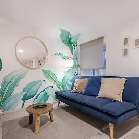 Cosy - Cheerful In The Center Apartment *
